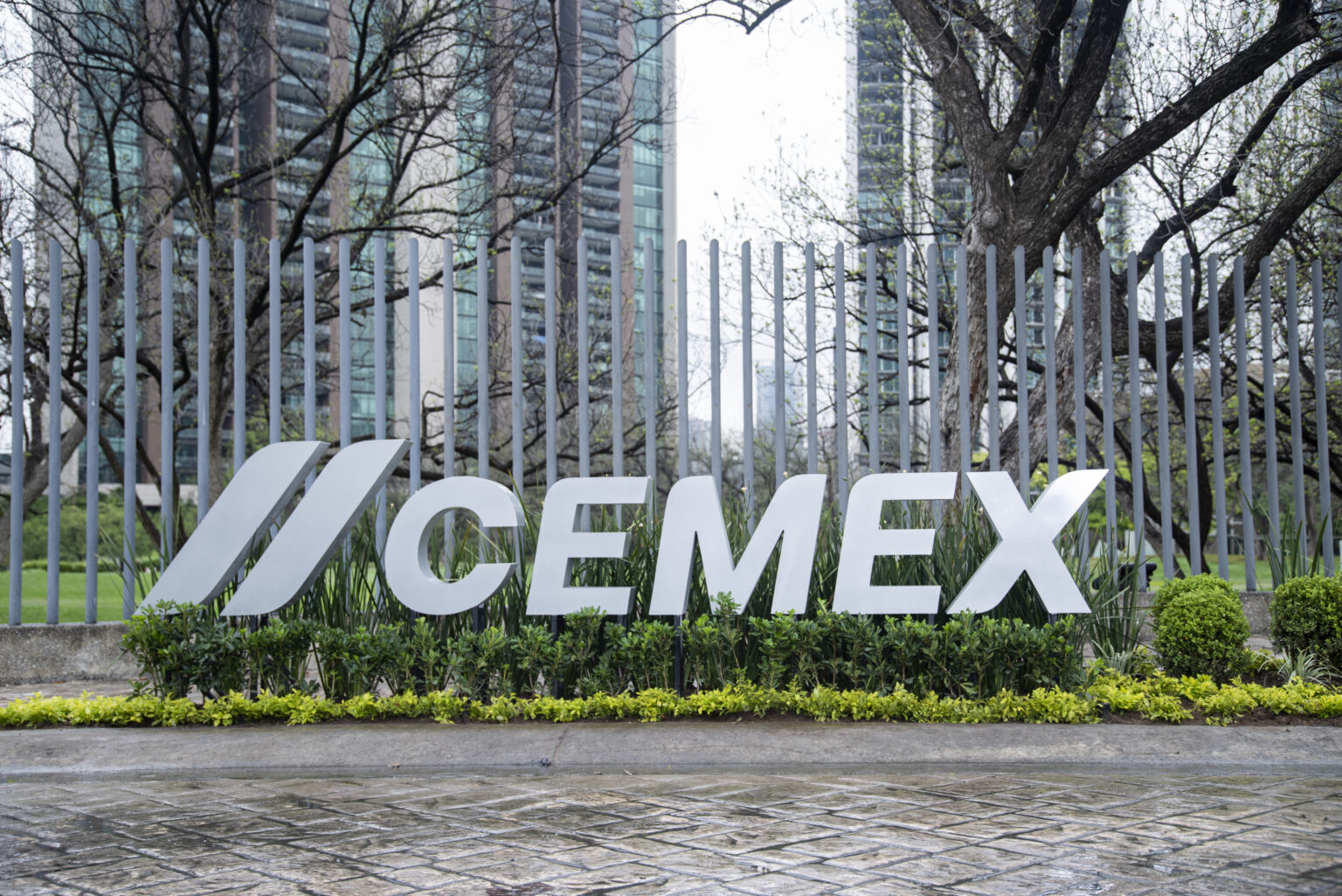 Cemex Announces Second Quarter 2025 Results: Net Income Reaches US$318 Million